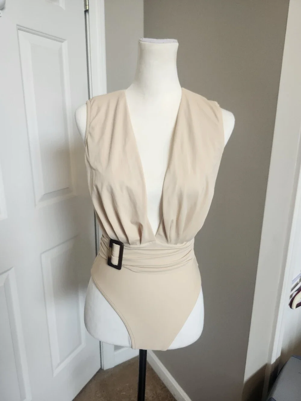 Sports Illustrated Swim Cream Tan 1 Piece Swimsuit, Ruching & Belt, S